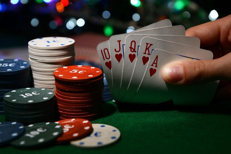mawartoro live casino interface with card games